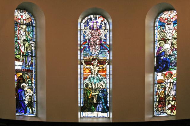 Stained_glass_windows_%2814%29.jpg